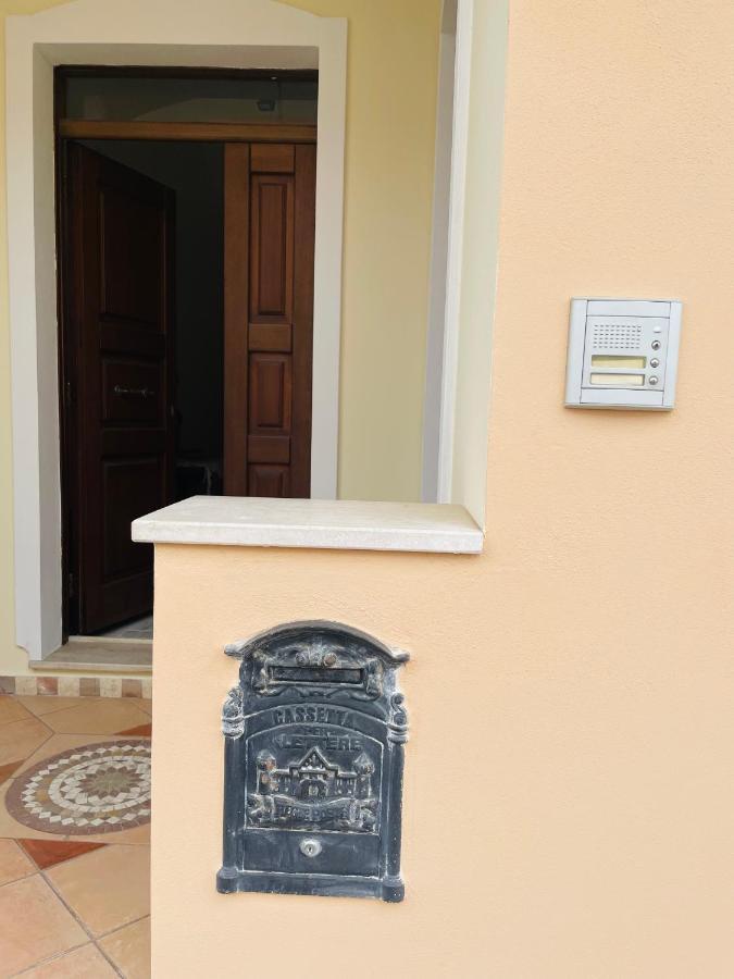 B&B Tre - Rooms & Relax โอริสตาโน ภายนอก รูปภาพ
