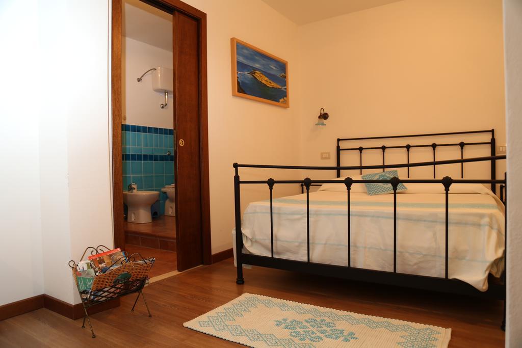 B&B Tre - Rooms & Relax โอริสตาโน ห้อง รูปภาพ