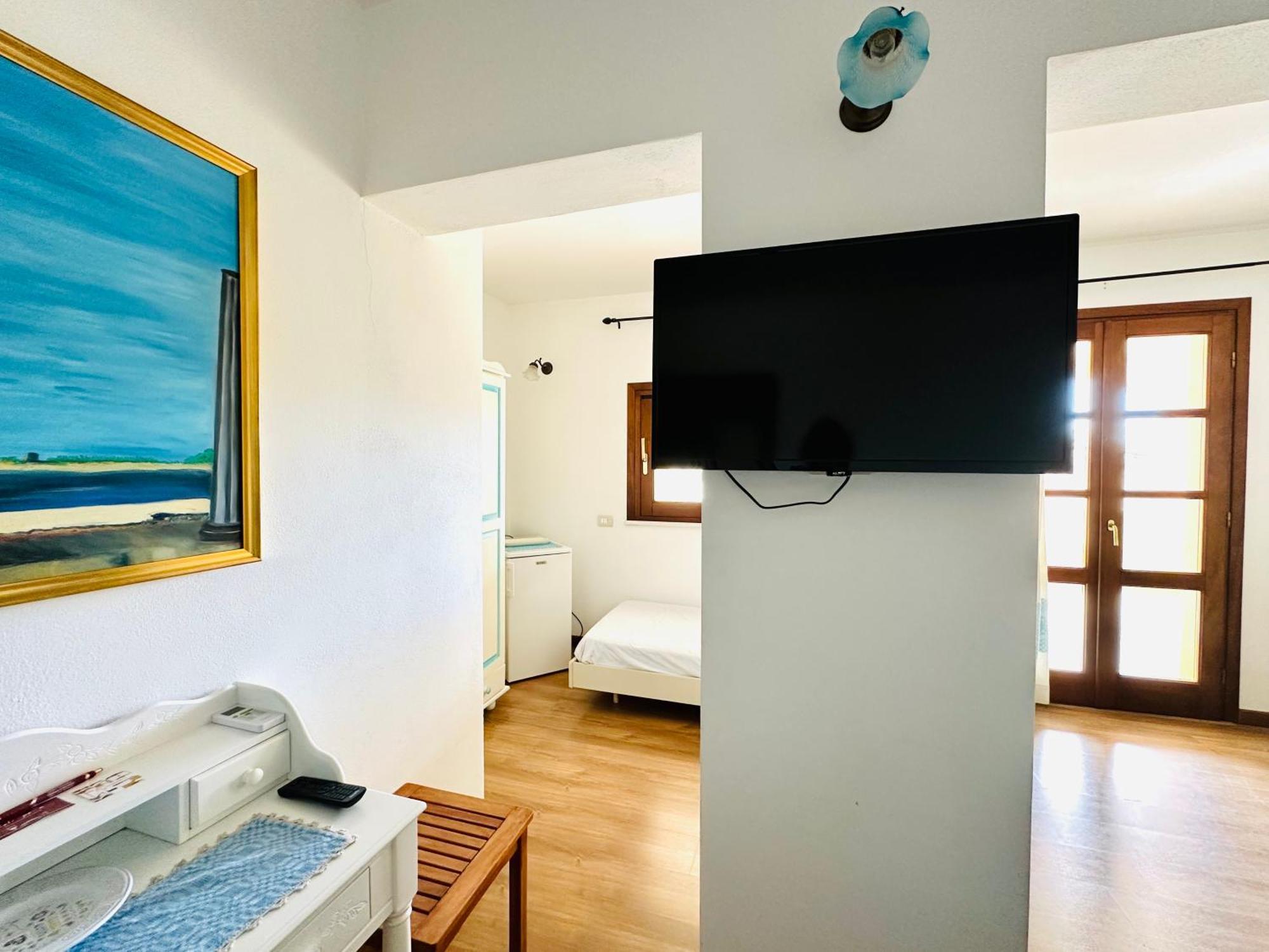 B&B Tre - Rooms & Relax โอริสตาโน ภายนอก รูปภาพ